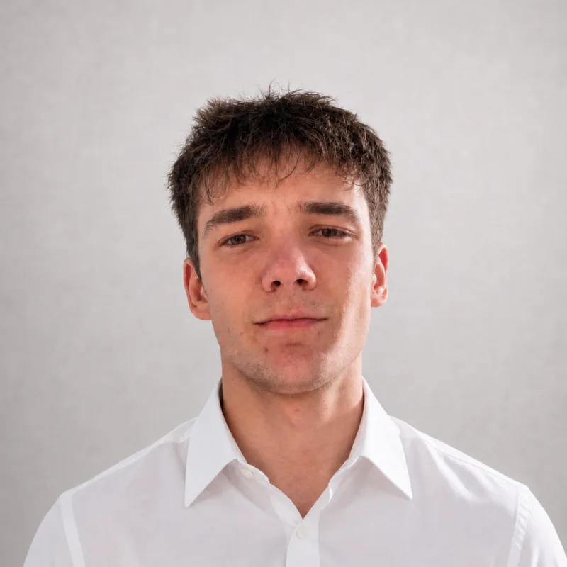 Filip Iskra — zdjęcie portretowe